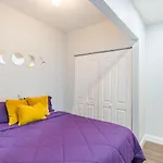 Cute Bungalow In Down Town Tampa With Large Hot Tub