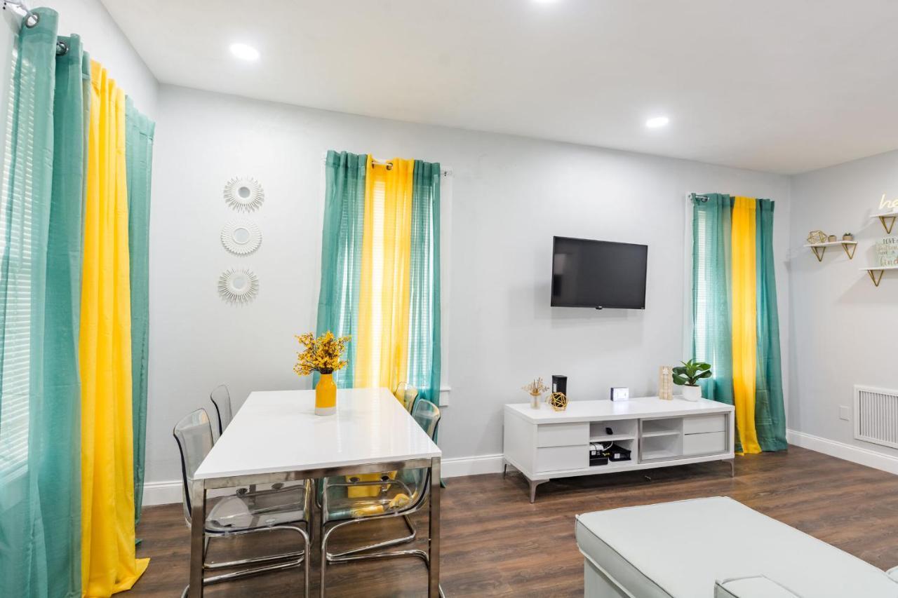 Cute Bungalow In Down Town Tampa With Large Hot Tub Tampa